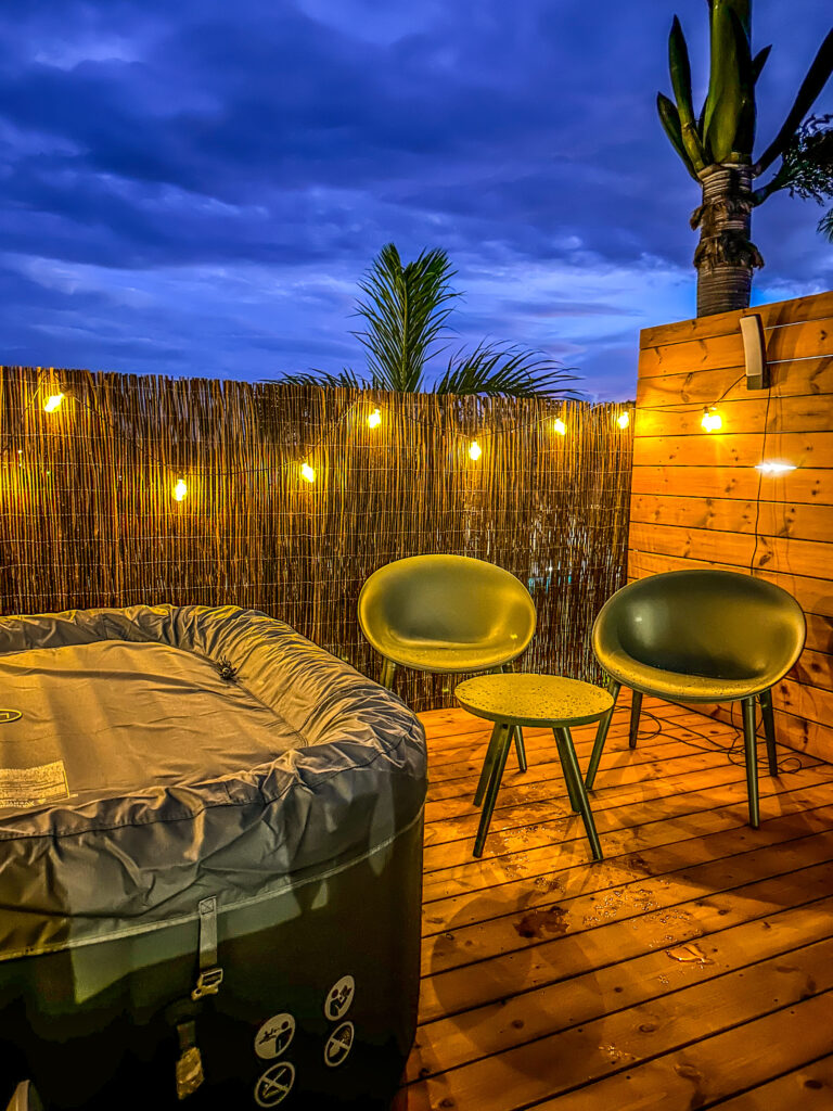 Spa extérieur de la Villa Luna
